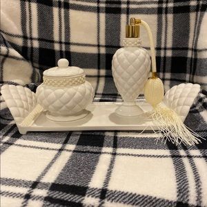 Avon porcelain vanity set